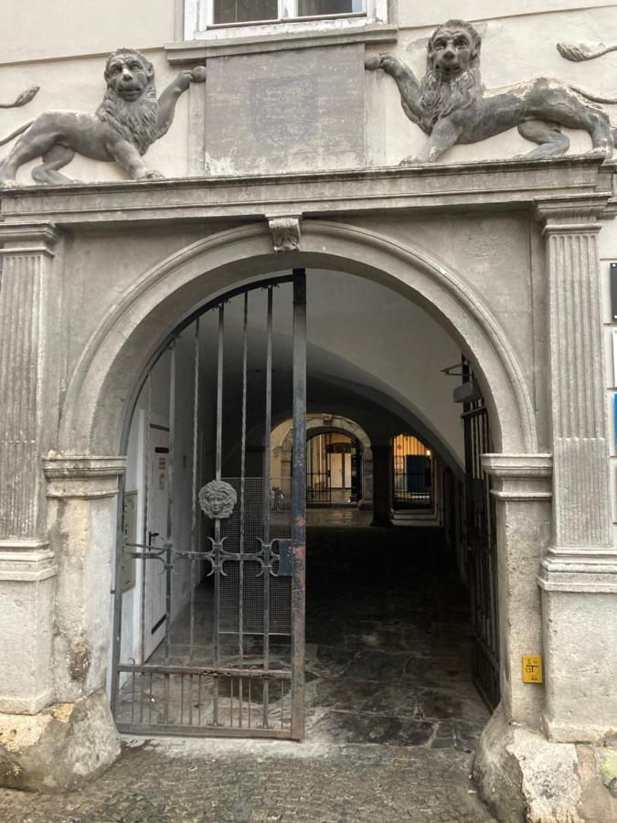 Carillon By Bestchoice - Old City - Self Check-In With Parking Option Graz Exterior photo