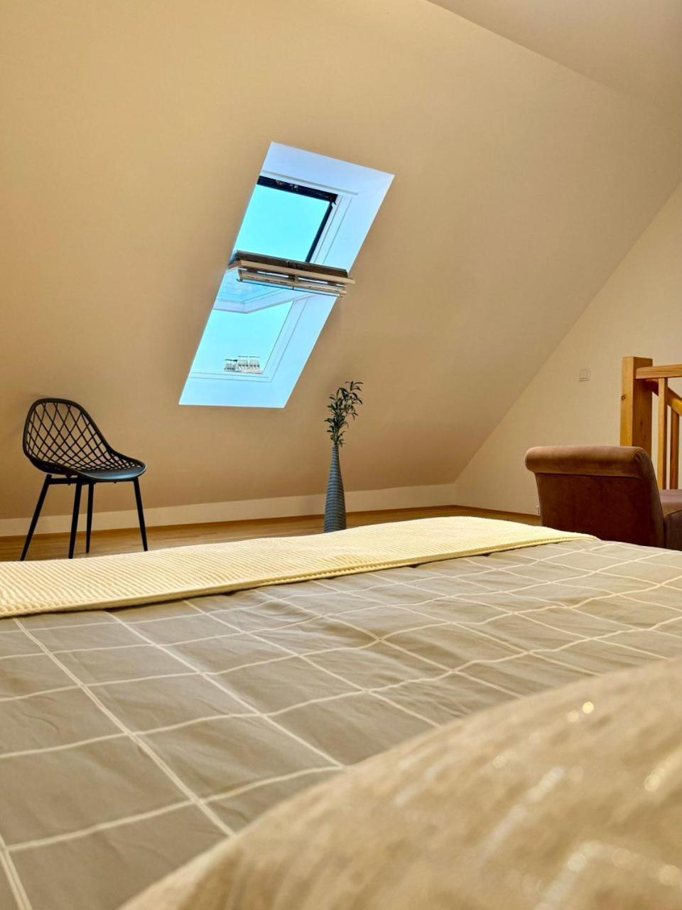 Carillon By Bestchoice - Old City - Self Check-In With Parking Option Graz Exterior photo